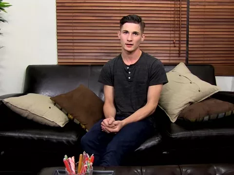 Super-Cute Jumpy Wretch Elijah - Elijah